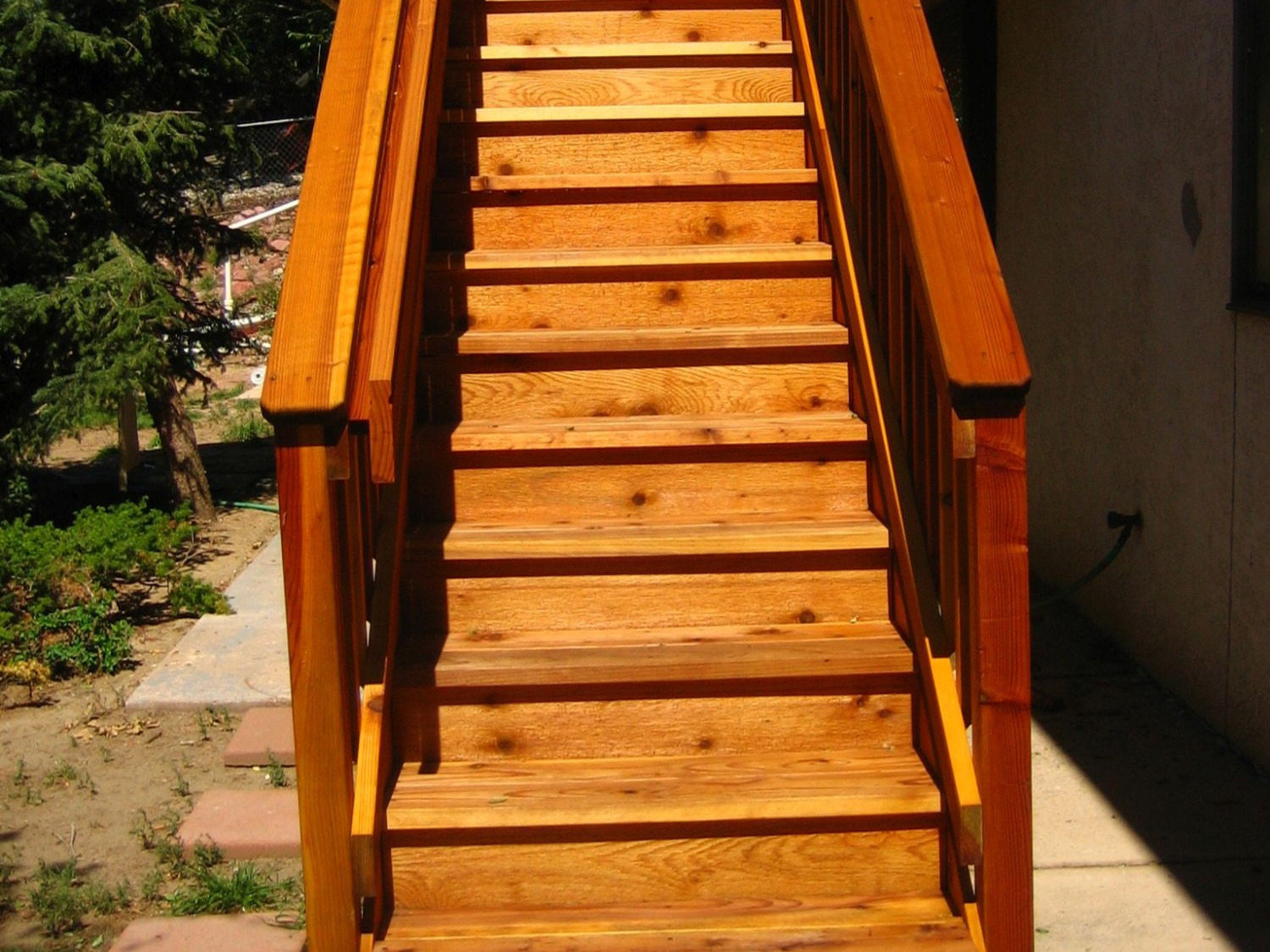 3' closed redwood deck stairs in Colorado Springs